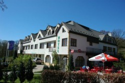 Hotel Bonaparte - pronájem Hotel Bonaparte k pronájmu